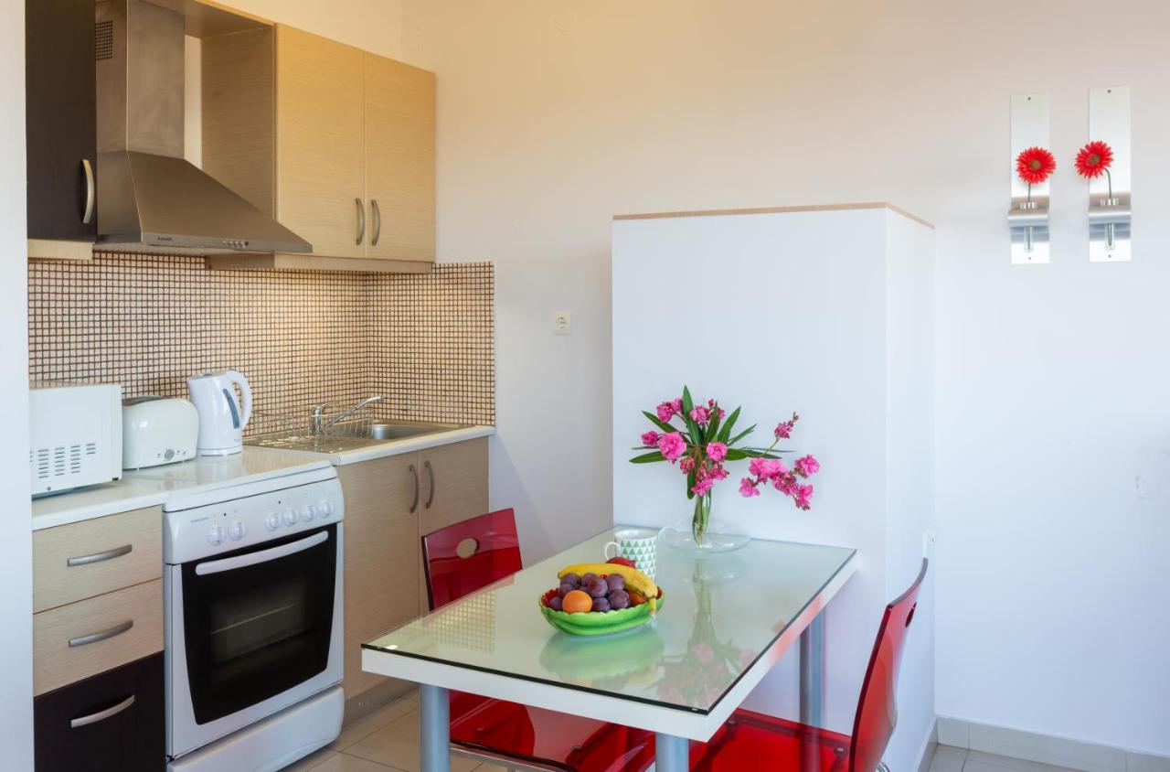 Caravella Luxury Apartments Palaiochora Exteriér fotografie