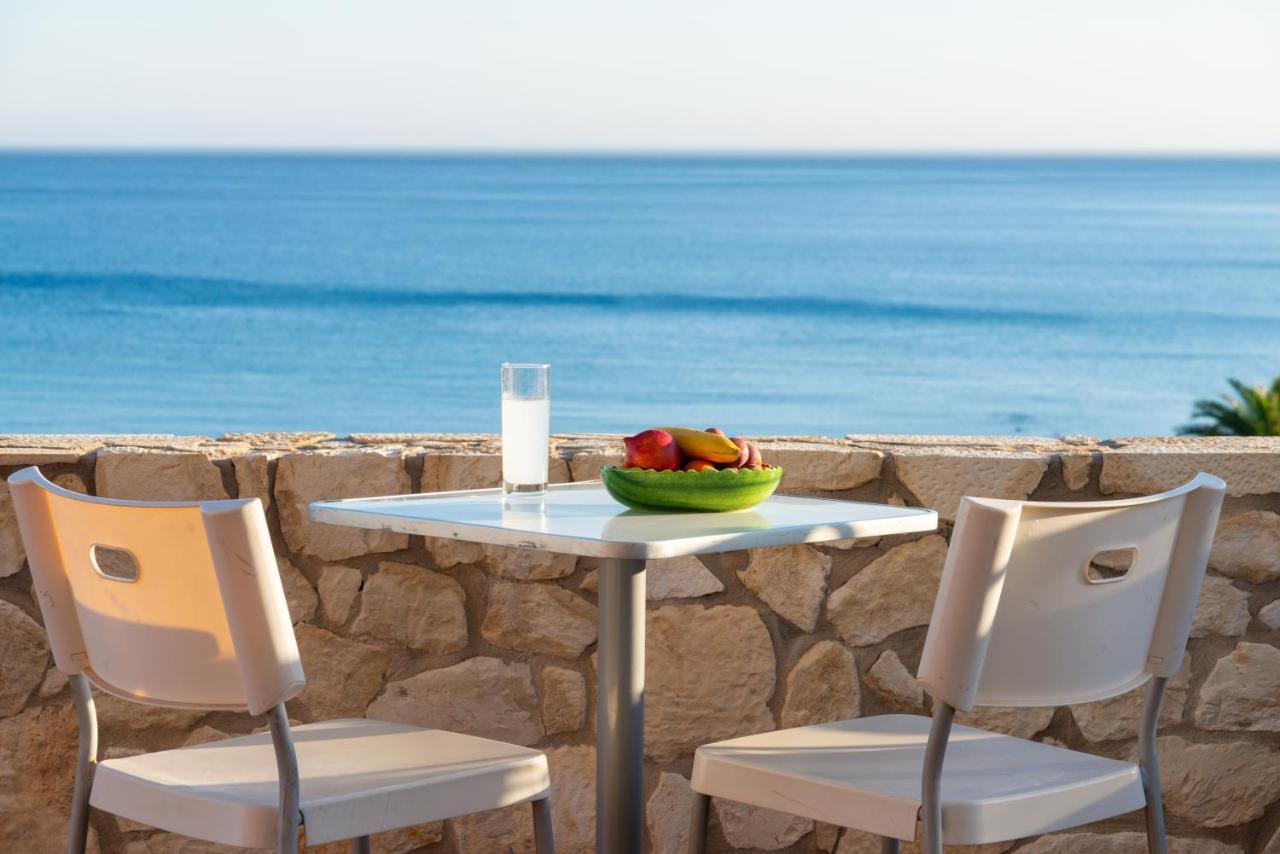 Caravella Luxury Apartments Palaiochora Exteriér fotografie