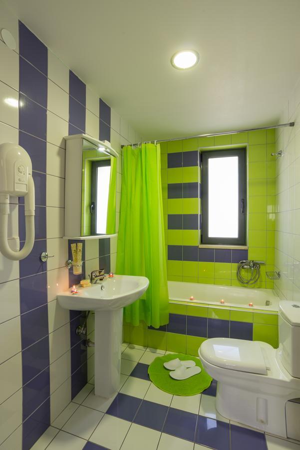 Caravella Luxury Apartments Palaiochora Exteriér fotografie